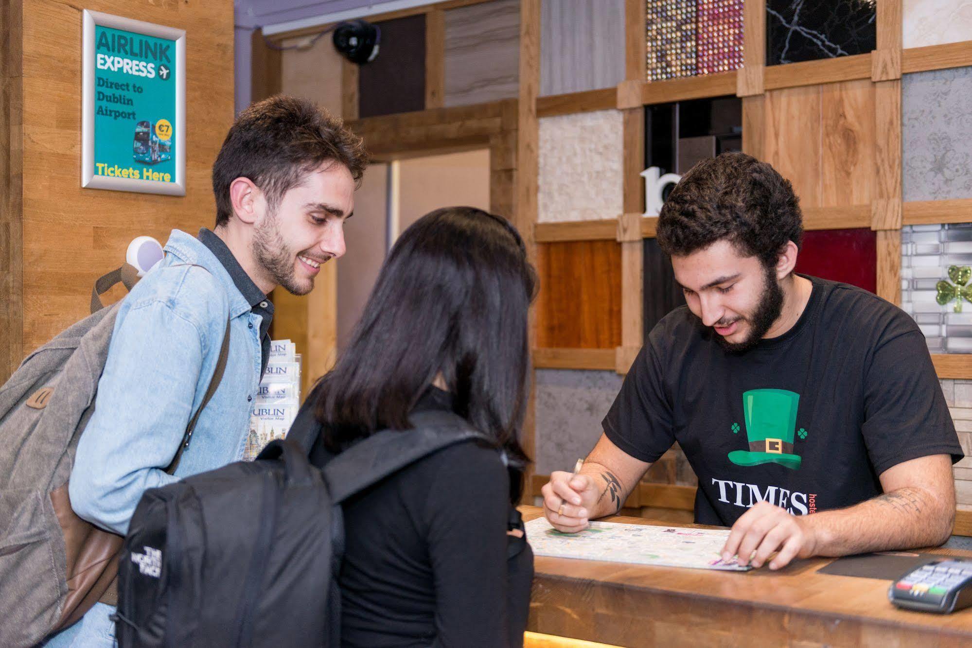 The Times Hostel - Camden Place Дъблин Екстериор снимка